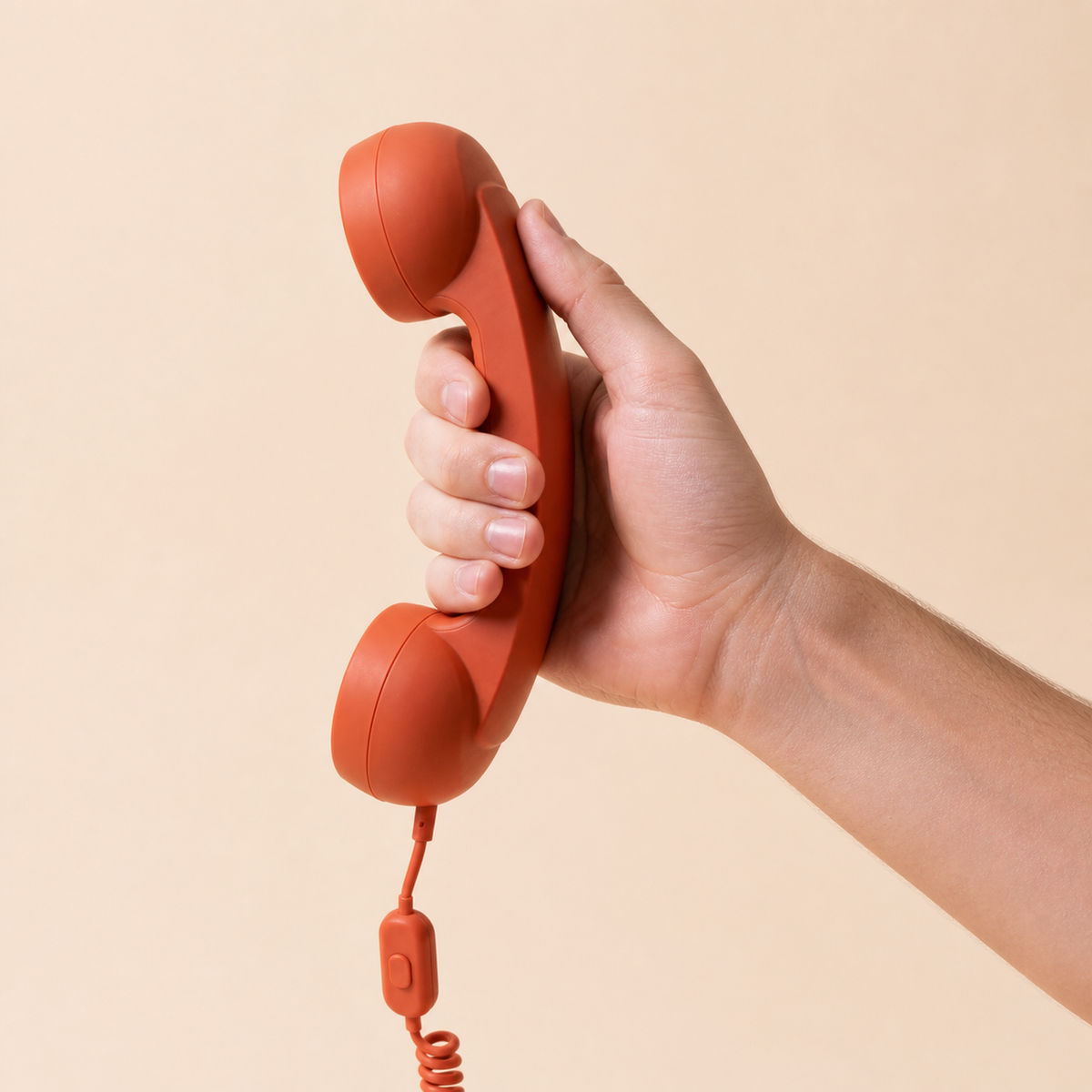 Olá - USB-C Handset — scale use — view 04